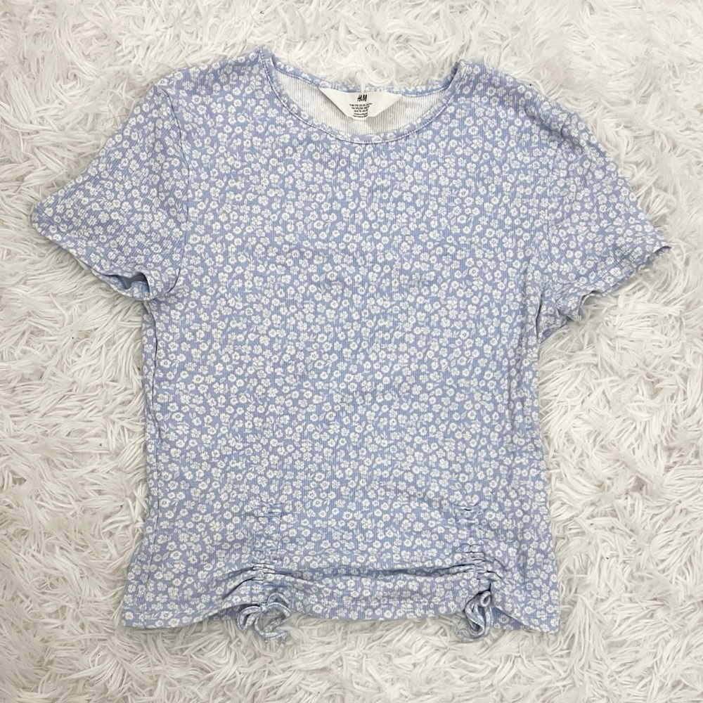 Floral Light Blue and White Cinched Tee